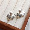 Xu I Is Dazzling Xu Yan Silver Needle Petal Pearl Earrings Light Luxury High-end Stud Earrings Fashion Earrings Women