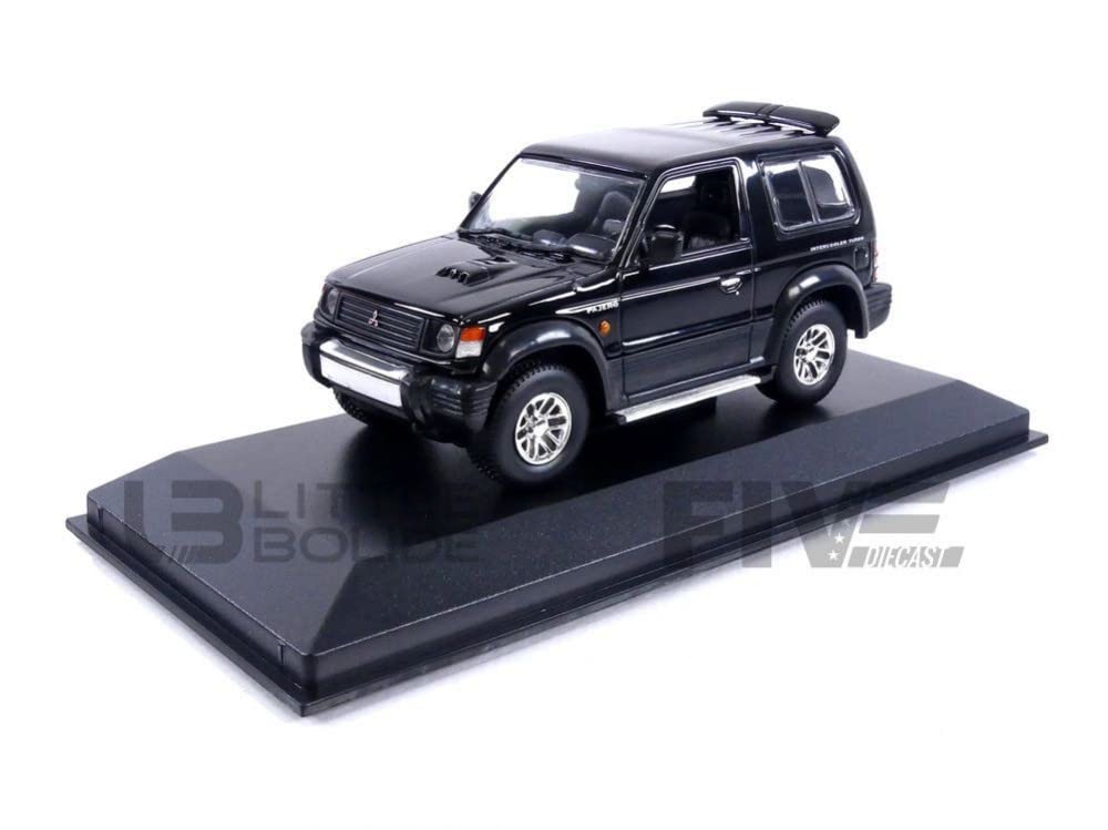 Maxichamps 940163370 Mitsubishi Pajero Collectible Miniature Car 143 SWB-1991-Black