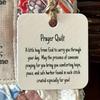 Handgefertigte Gebetsdecke mit Holzkreuz – bunte Stoffe, Vintage-Stil, symbolisches Psalm-Design, komfortabel und stützend.