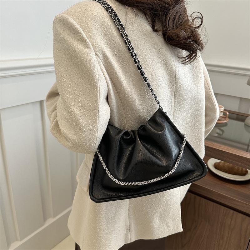 This year's popular fashion Korean version of pleated chain shoulder bag women's 2025 spring new versatile ins women's bag tide
