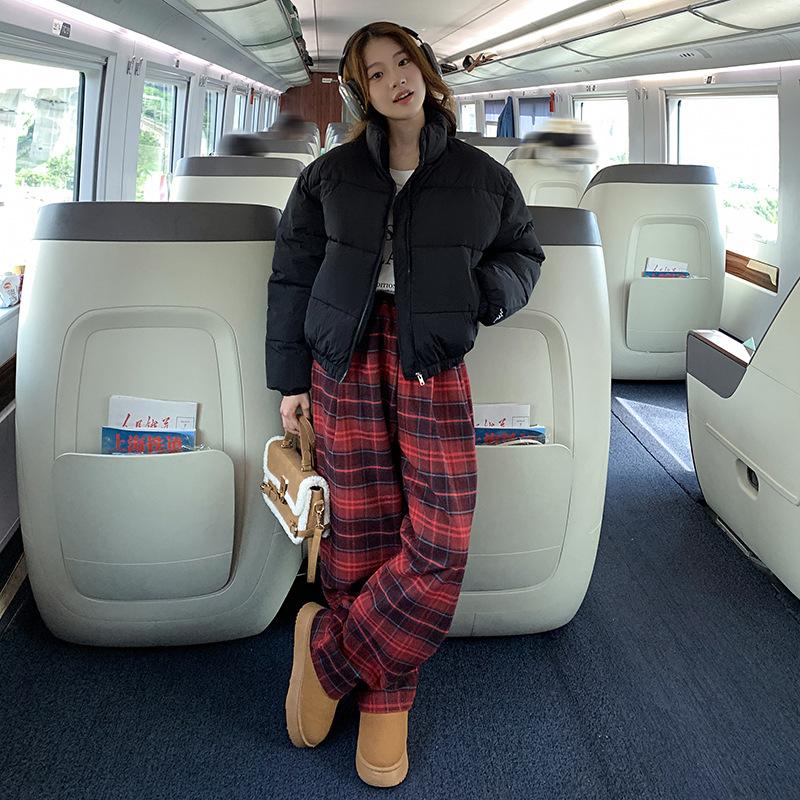 

2025 Теплая хлопковая одежда для девочек, короткая свободная куртка в западном стиле с маленьким воротником-стойкой, зимняя корейская свободная куртка S чёрный