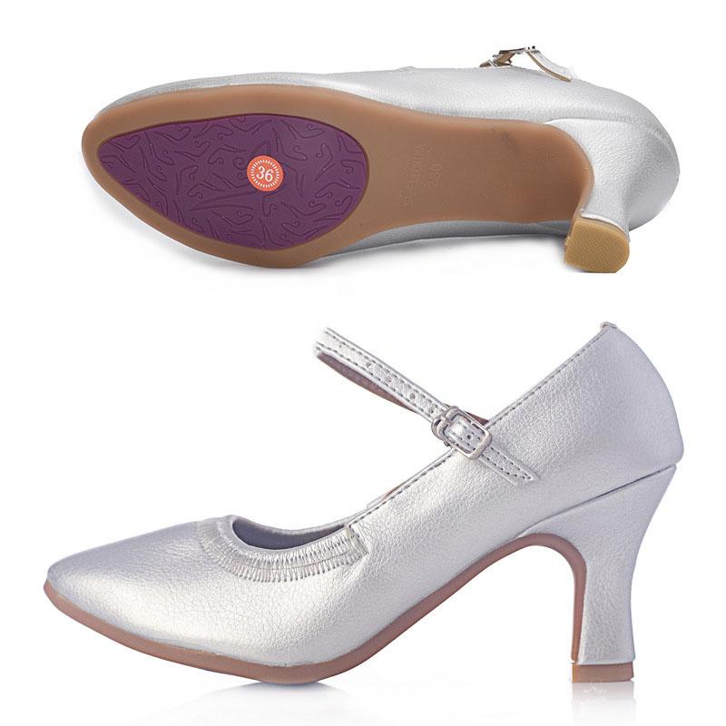 

Кожаные туфли для современных танцев с закрытым носком для женщин, мягкая резиновая подошва, стандартные туфли для бальных танцев, каблук 7 см 38 серебряный
