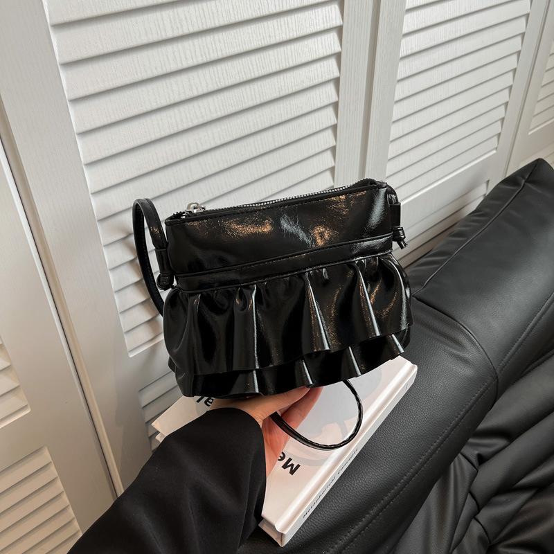 

Niche simple ballet style fashion bag women s summer new high-end messenger small square bag чёрный