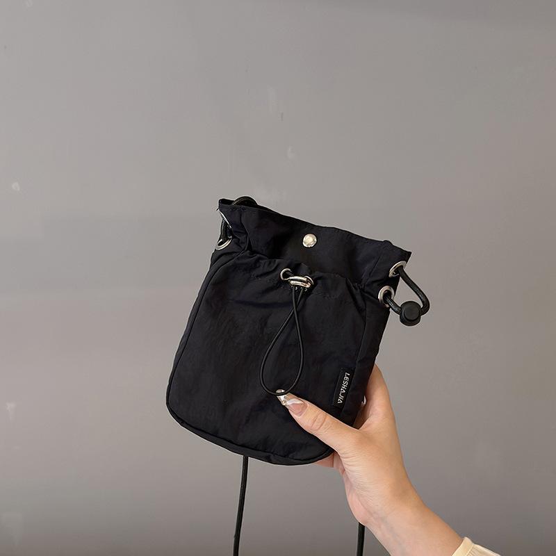 Fashionable Lightweight Nylon Cloth Bag Women's Summer Outing Mobile Phone Bag Shoulder Crossbody Bag