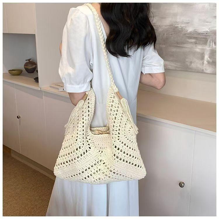 

Casual Knitted Tote Bag Women s Summer Fashi Basket Weave Hollow Out Large Capacity Single Shoulder Bag for Daily Use брудно-білий