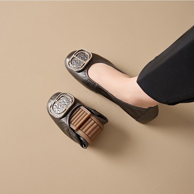 The first layer of cowhide small single shoes women's soft-soled light dance shoes women's half-folded egg roll shoes women's casual large size women