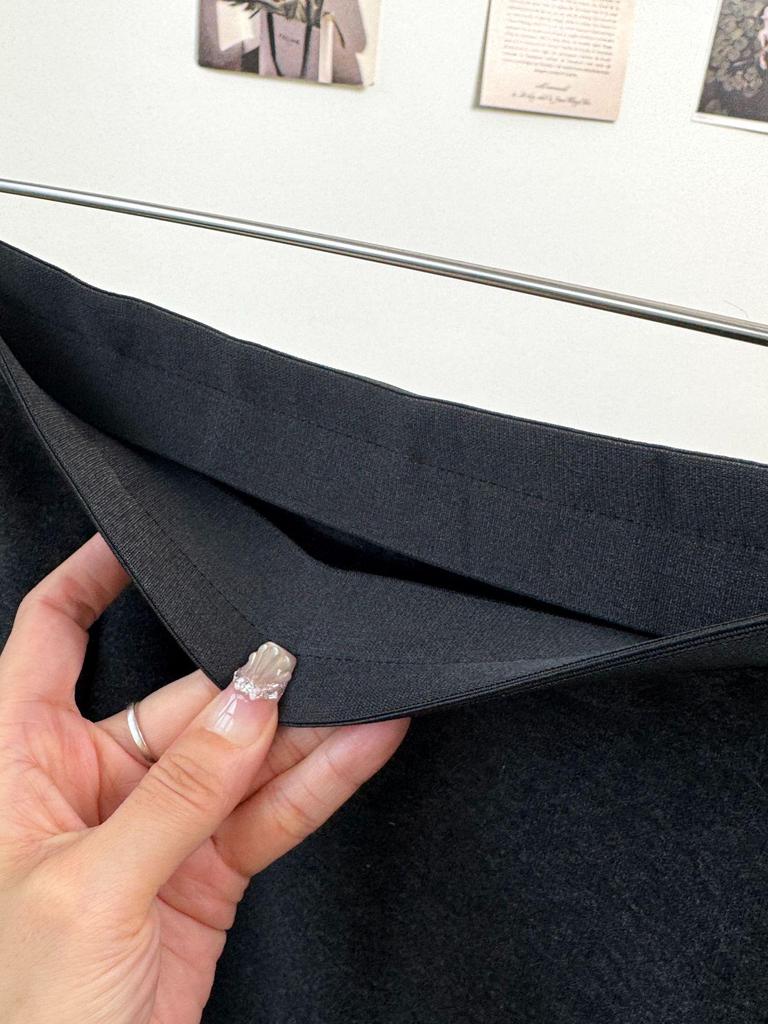 Korean Style Elastic Waist Sports Skirt - Back Slit, High Waist, Thick Woolen for Autumn/Winter