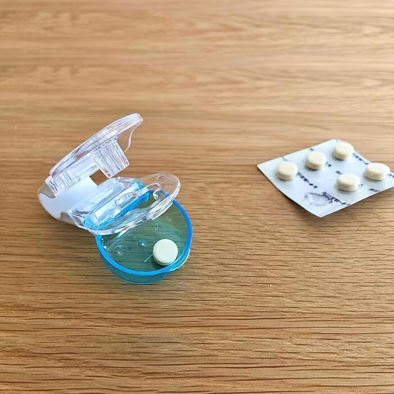 Portable Pill Dispensers and Small Household Tools for Pill Boxe Tablet Pill Blister Pack Bottle Opener Auxiliary Pill Dispenser