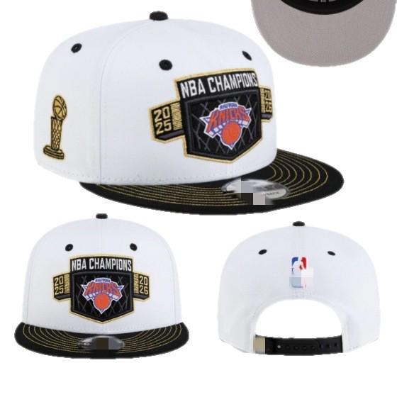 Berretto con visiera piatta New York Knicks Campioni NBA 2026