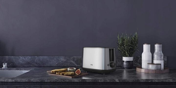 Toustovač Aeg T3-1-3St Stříbrný/Šedý 800 W