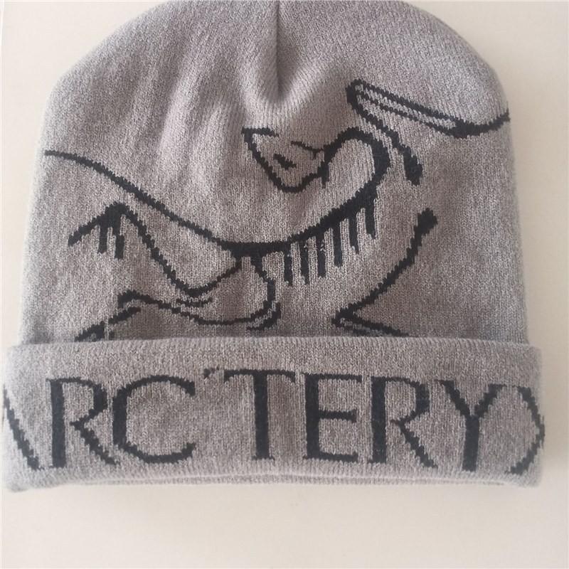 Unisex Knit Beanie Hat Winter Hiking Skiing Travel Warm Fleece Lined Outdoor Cap In Multiple Colors