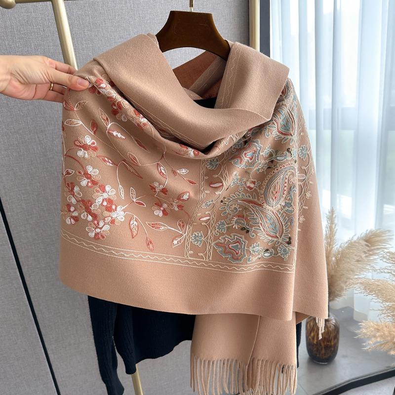 New Embroidered Cashew Flower Pattern Imitation Cashmere Scarf Women's Long Tassel Extended Light Luxury Shawl