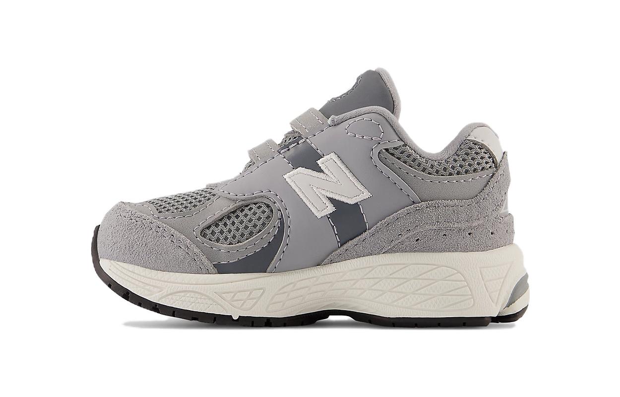 

New Balance NB 2002R На липучках Дышащие Низкие Детские Кроссовки Серый Белый Младенец и Малыш IV2002ST 27.5