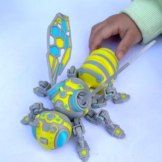 3D-printet Mekanisk Bi Figur, Samlerobjekt Cyberpunk Hvepsepynt med Bevægelige Led, Stresslindrende Leddelt Insekt Fidget Skrivebordslegetøj
