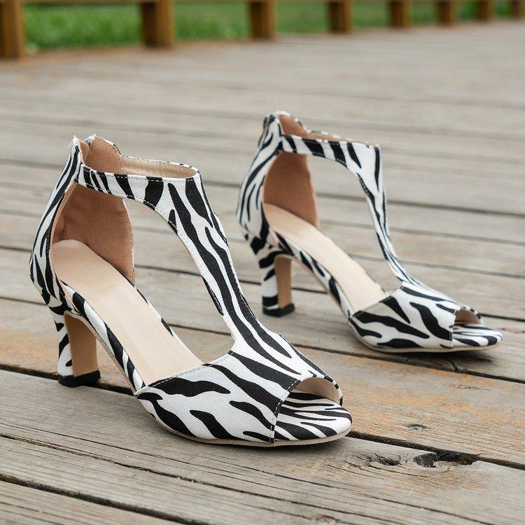 European and American Fashion After Zipper Bag Heel Fish Mouth Sandals Women's 2025 Summer Foreign Trade Large Size Side Space Thin Heel Roman Women's