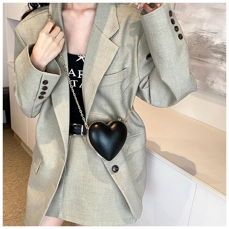 Women's Heart-Shaped Clip-On Mini Bag - 2024 Spring/Summer Chain Heart Bag with Girlish Charm
