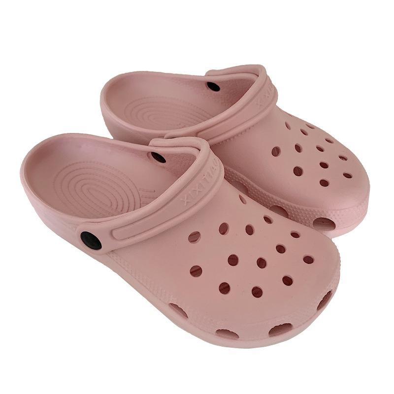 The New Style of Shoes, Crocs, Are Cute and Suitable for Both Indoor and Outdoor Use. They Are Beach Flip-flops and Women's Shoes