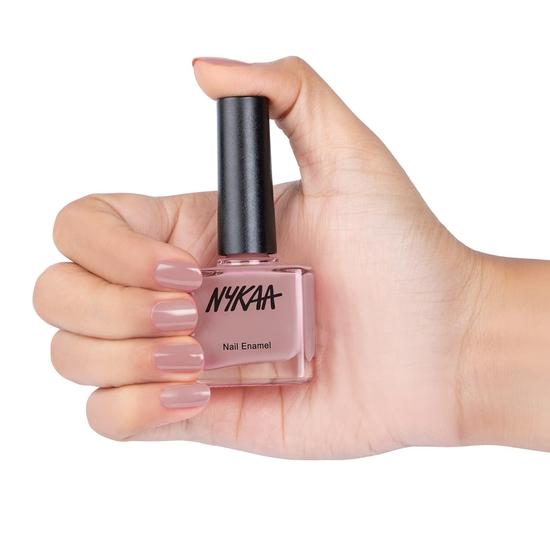 Nykaa Nail Enamel, Matte Finish, Barefoot Stroll-262, 6 Ml