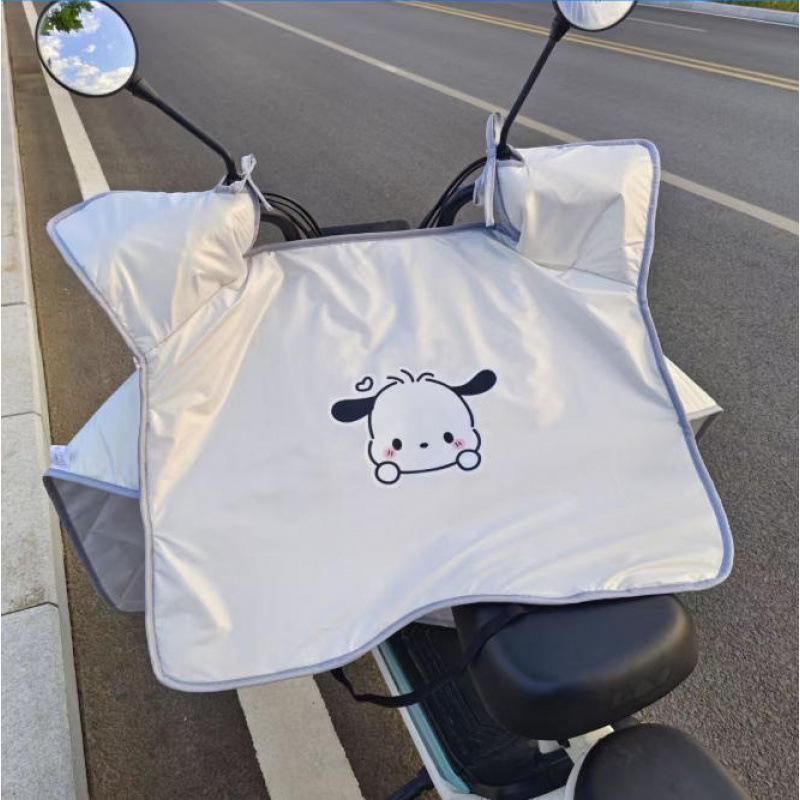 

2025 Universal Warm & Windproof Fleece-Lined Thickened Electric Motorcycle Quilt Flannel Cartoon + Neck Guard + Pocket