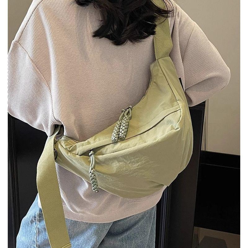 Large Capacity Dumpling Bag Women's New Lightweight Crossbody Bag Nylon Commuter Bag Sports Cycling Bag