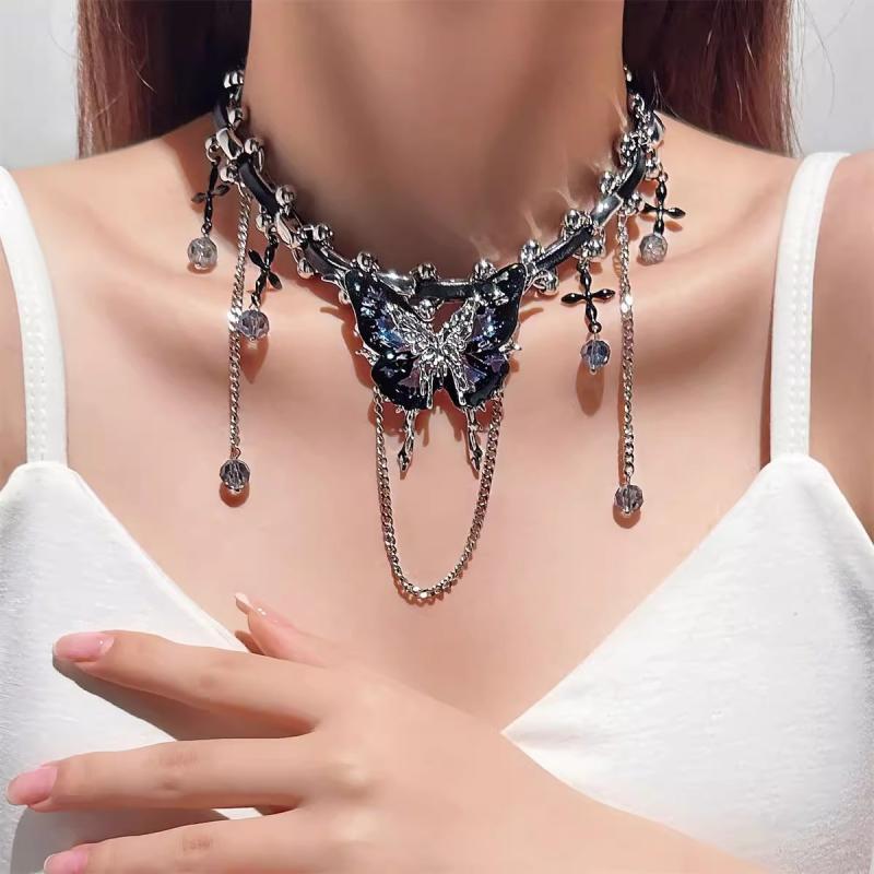 Butterfly Tassel Necklace Sweet Cool Spice Girl Temperament Exaggeration Light Luxury Design Leather Clavicle Chain Gift