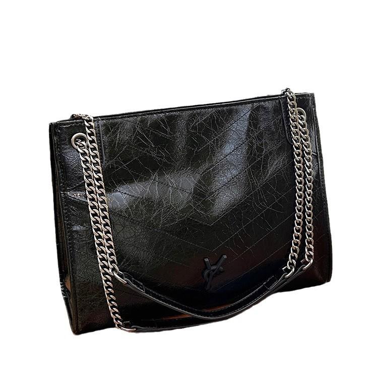 Women's 2024 Commuter Tote: Large Capacity Shoulder Crossbody Handbag with Chain Design