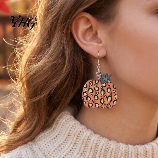 Autumn Pumpkin Earrings 1 Pair Fall Earrings, Acrylic Leopard Print Dangle Lightweight Ear Hooks for Drop Statement Thanksgiving Halloween Jewelry