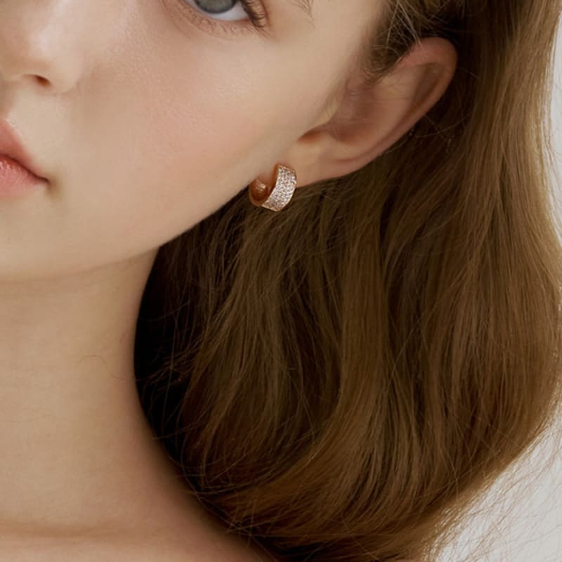 

Jean Paul Clarisse [SILVER] Rich Cubic Earrings JS-25-006E Rose Gold (Made to Order)