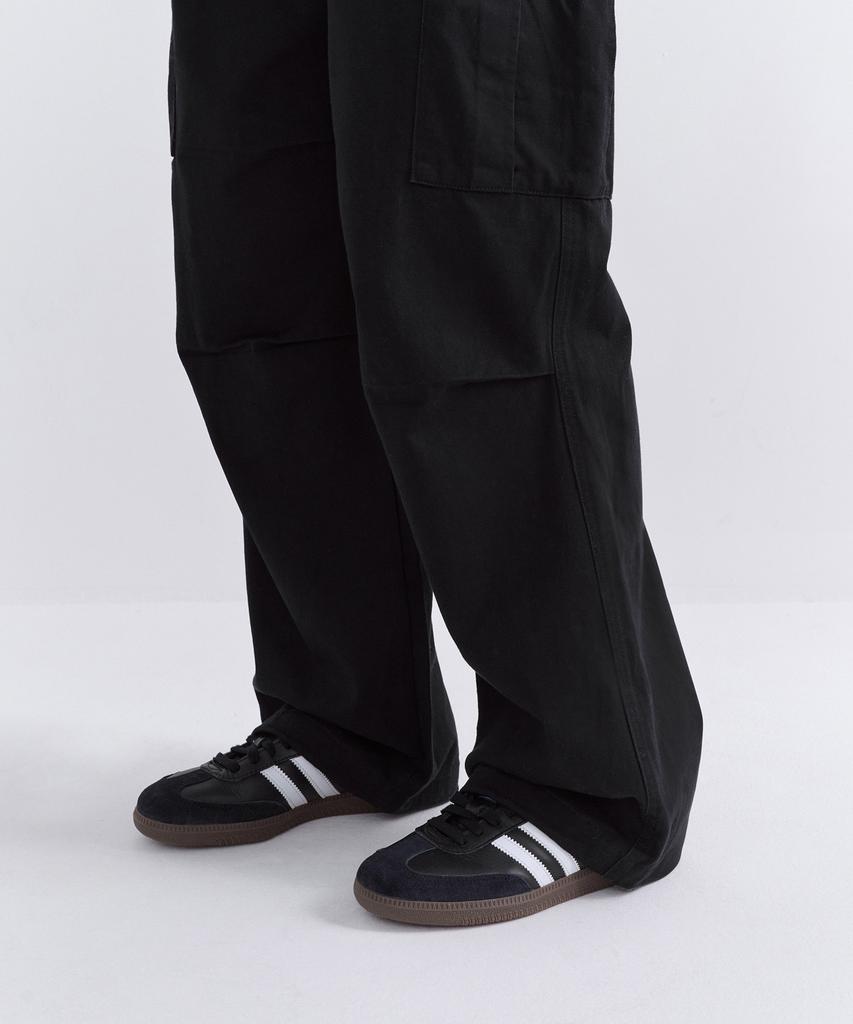MUSINSA STANDARD WOMAN Women'S Fleece-Lined Wide Cargo Pants [Black]