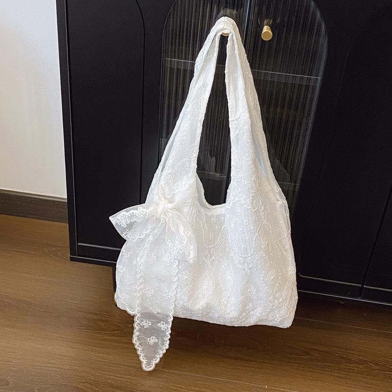 Small fresh lace flower canvas women's new summer large-capacity underarm shoulder tote bag