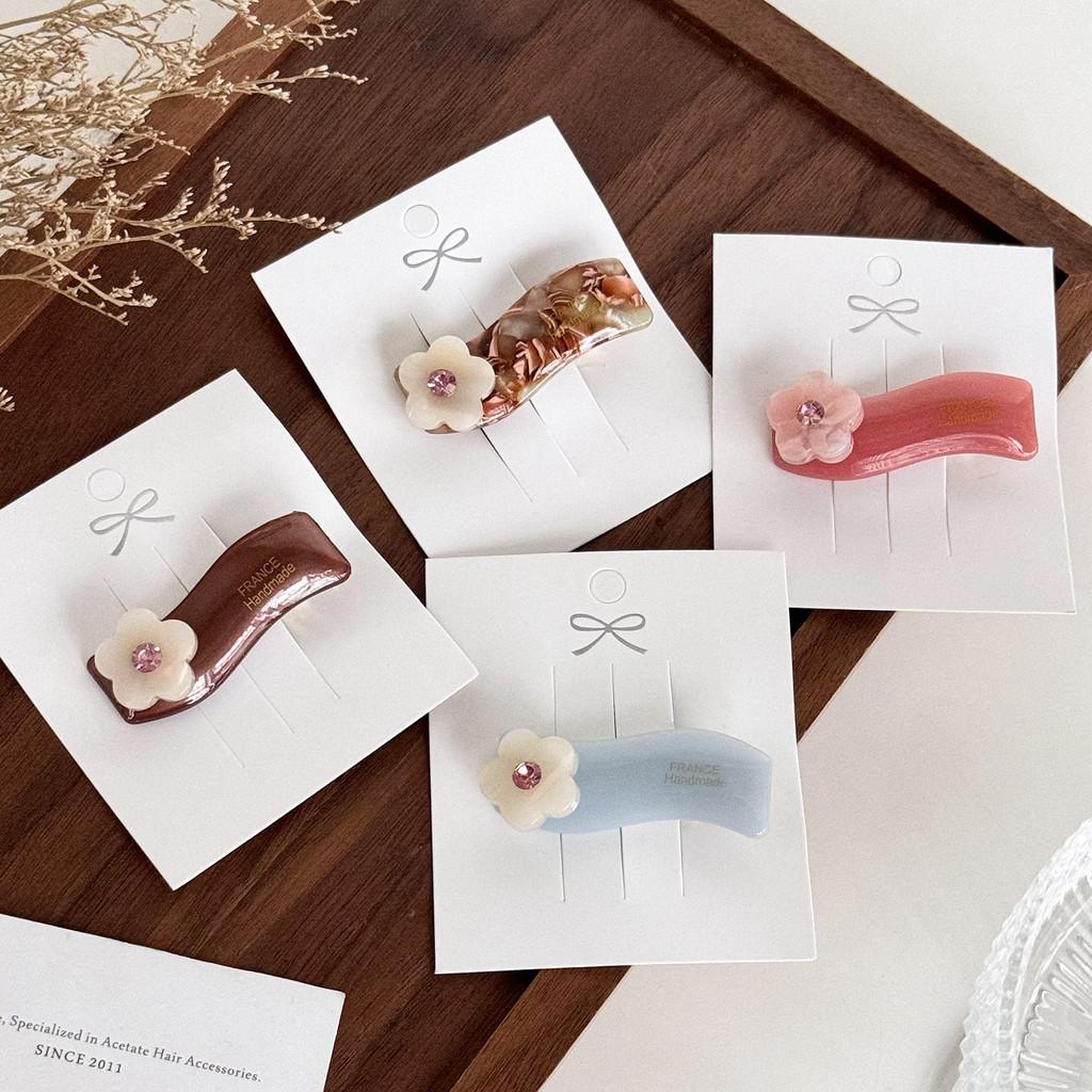 Pattern Contemporary Floral Hair Claw Clip Highend Acetate Material With Elegant Rhinestones Perfect For Women