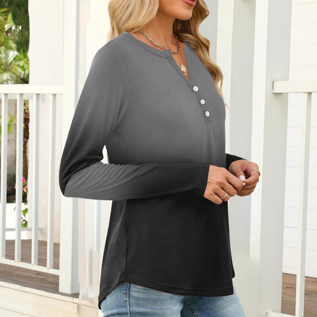 Dámské ležérní a módní tričko s přechodovým potiskem, kulatým výstřihem a dlouhými rukávy.