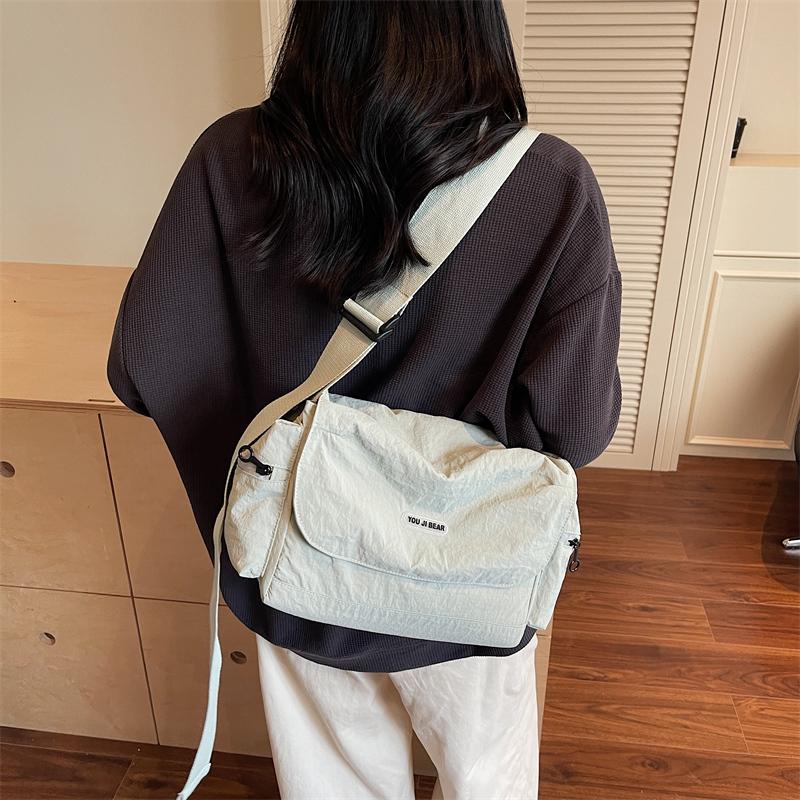 Large Capacity Lightweight Student Shoulder Bag Women Solid Color Crossbody Bag
