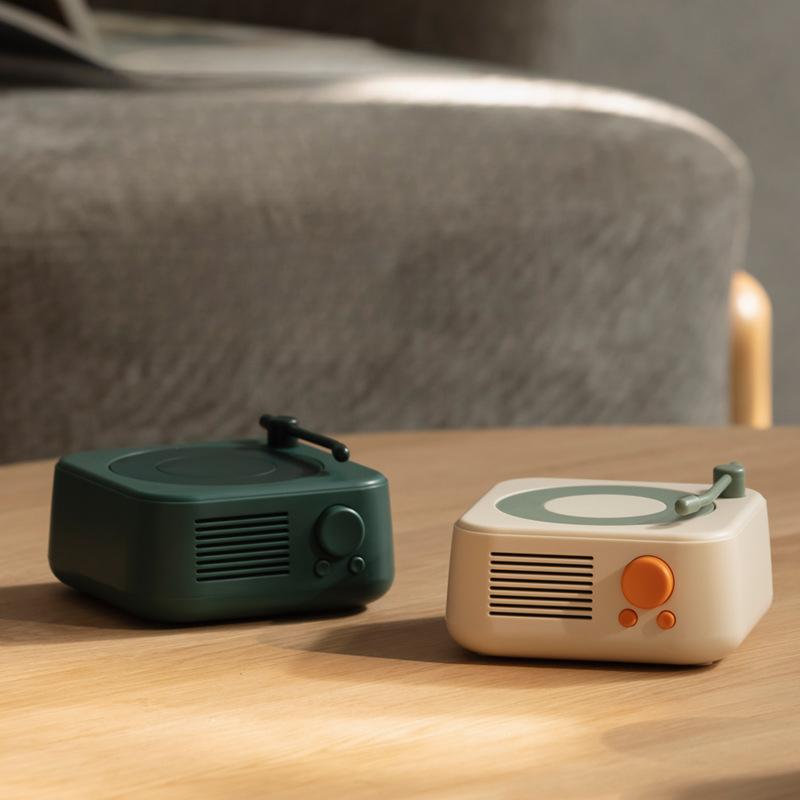 1Pc Bluetooth Speaker  Card Stereo Outdoor Simple Mini USB Charging Portable Speaker