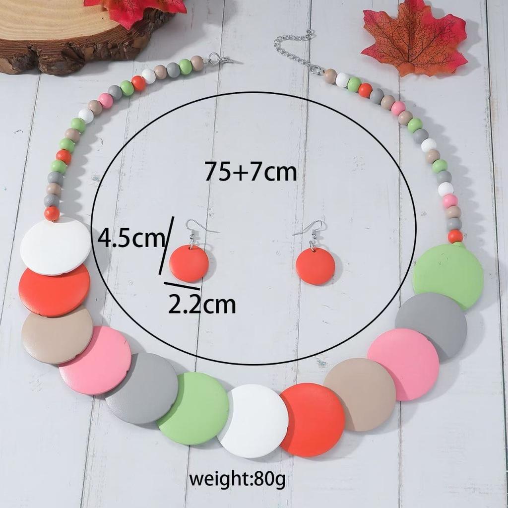 Artistic Handmade Boho Wood Bead Necklace, Exaggerated Oversized Focal Piece for Beach Holiday and Bohemian Vacation Accessory