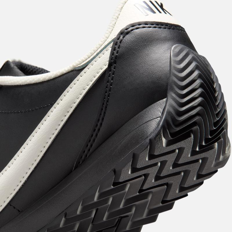 Nike Women's Flat Running Shoes - Spring Retro Style Low-Top Sneakers - NIKE PACIFIC HV6430