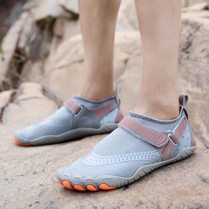TieXueLing Outdoor Aqua & Beach Shoes