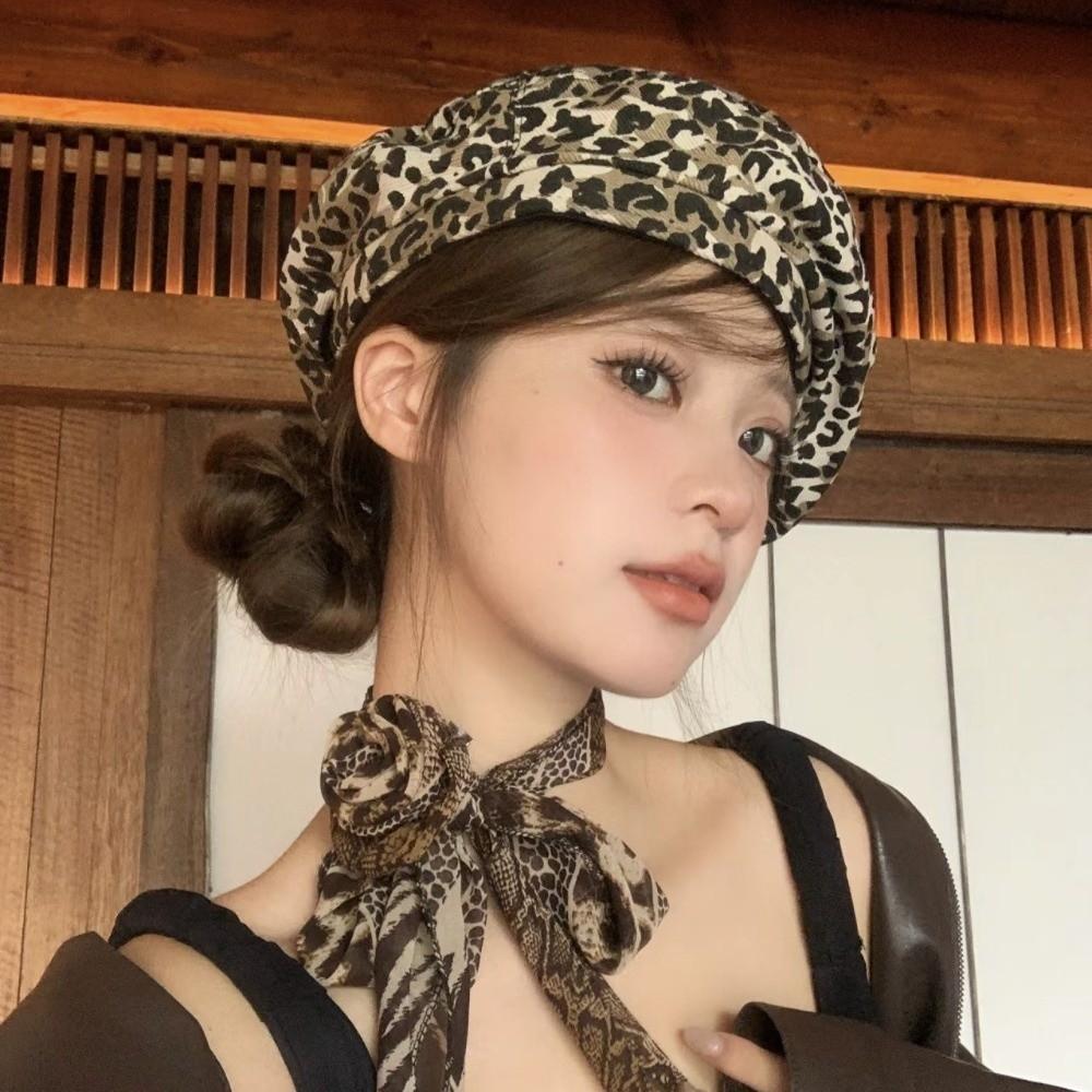 Classic Octagonal Cap Y2K Painter Hat Casual Leopard Print Beret  Women