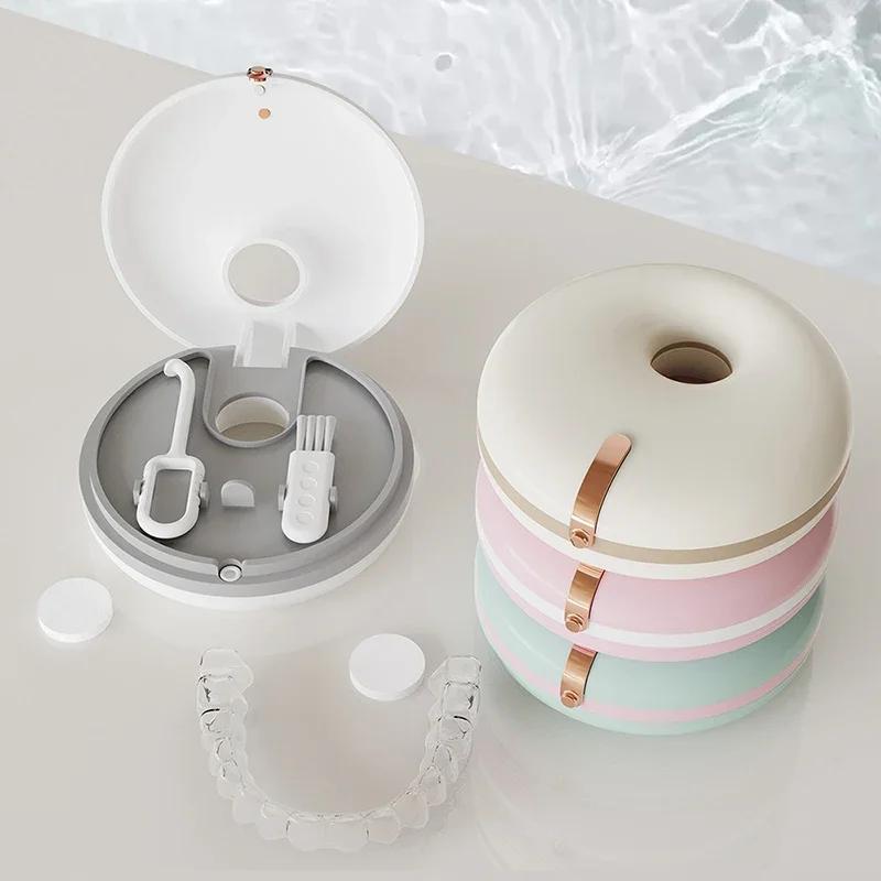 Hot selling double-layer storage set for braces,send braces brush,dental hook,dustproof,used for children's orthodontic,dentures