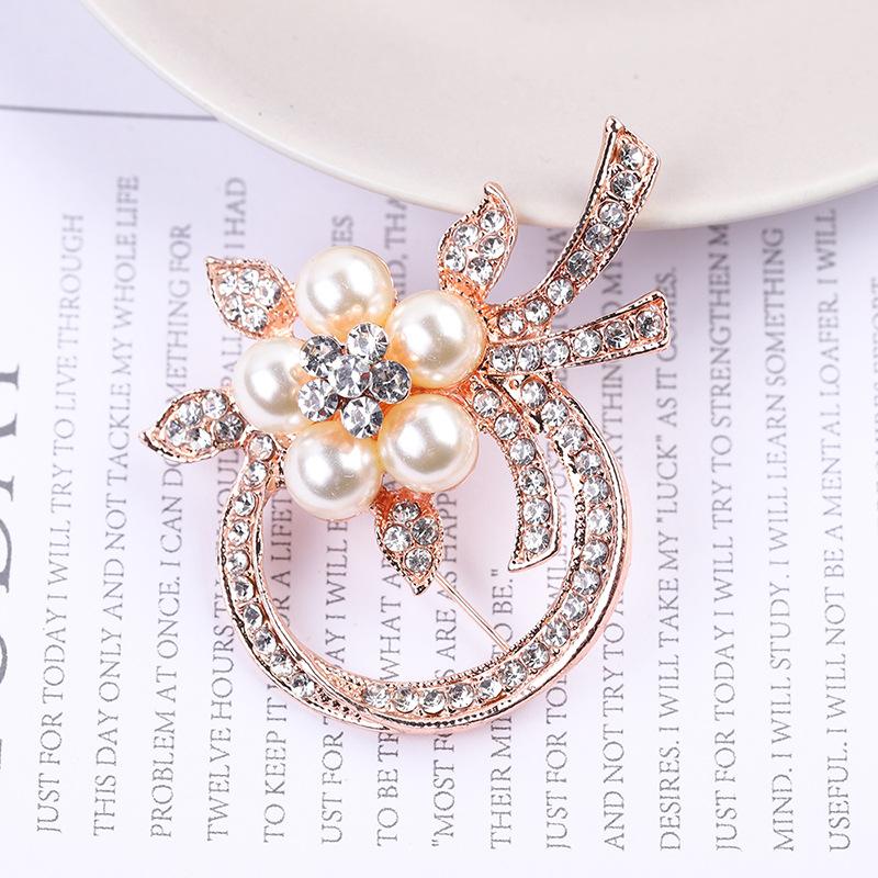 YYOGG Brooch Personality Pearl Flower Brooch Corsage Coat Jacket Temperament Accessories Female YYOGG Brooch Personality Pearl Flower Brooch Corsage Coat Jacket Temperament Accessories Female