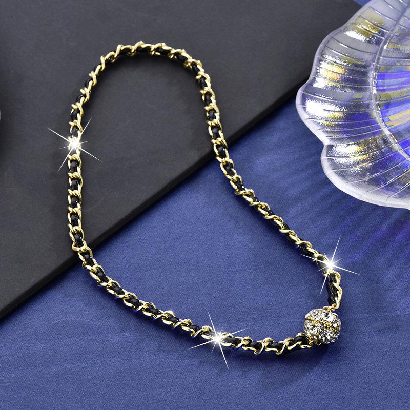 Vintage Leather Winding Chain Rhinestone Magnetic Suction Clavicle Necklace for Women Accessories