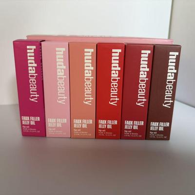 Huda Beauty Aceite Labial Transparente Hidratante Gloss