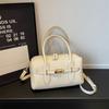 Bolso de Mano Clásico de Piel Sintética Granulada con Asa Superior y Correa de Hombro Desmontable Ideal para la Moda Cotidiana y la Elegancia