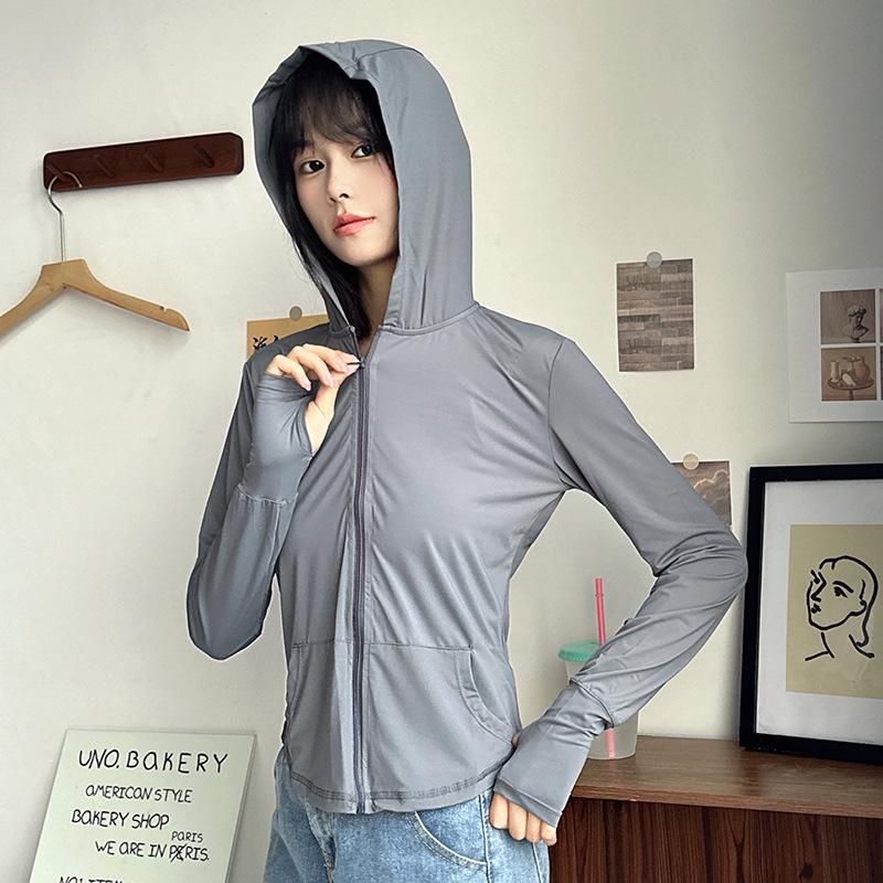 Luochi Ice Silk Women s Slim Fit Summer Sun Protection Jacket - Lightweight, Anti-UV, Flattering Fit