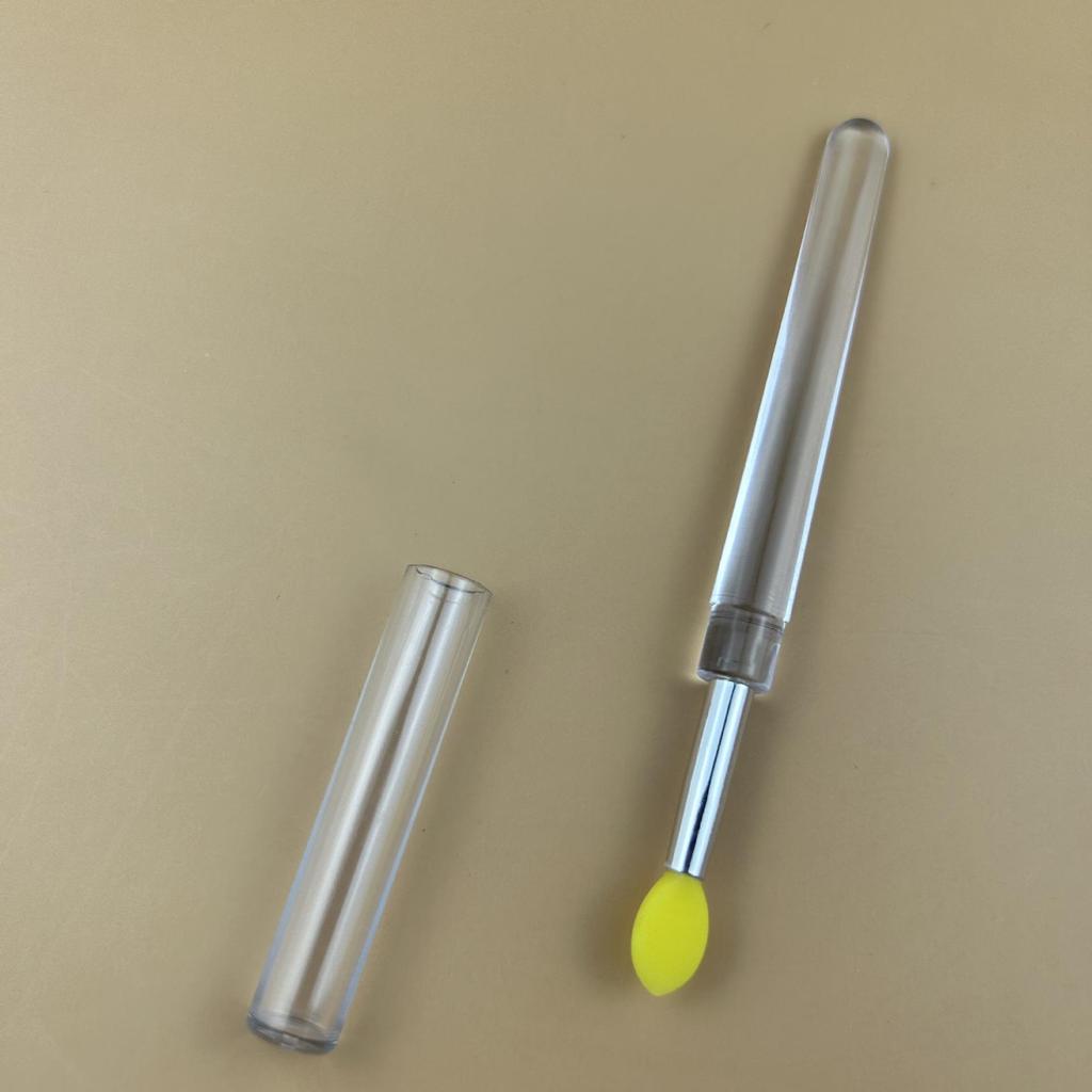 Portable Silicone Lip Brush with Lid - Mini Lip Mask, Balm, & Lipstick Brush