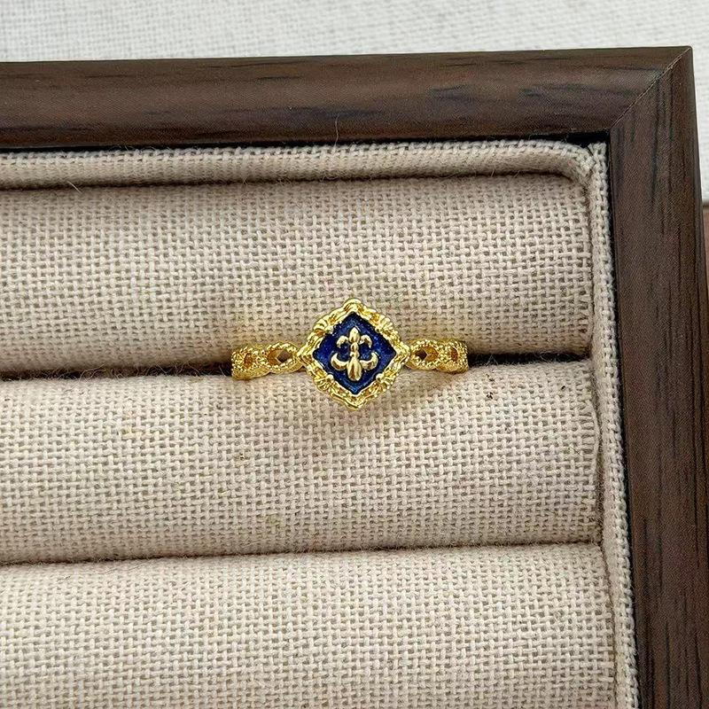 Medieval Vintage Four-Leaf Clover Super Flash Zircon Flower Opening Ring French Retro Exquisite High-End Ring Adjustable opening