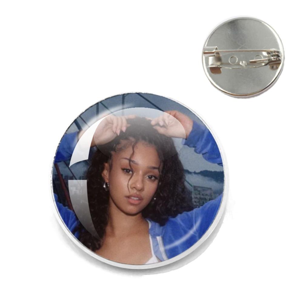 K- KATSEYE Creative Metal Pins Funny Brooch Katseye Korean Girl Band Badge Backpack Hat Accessories Jewelry Decoration Fans Gift