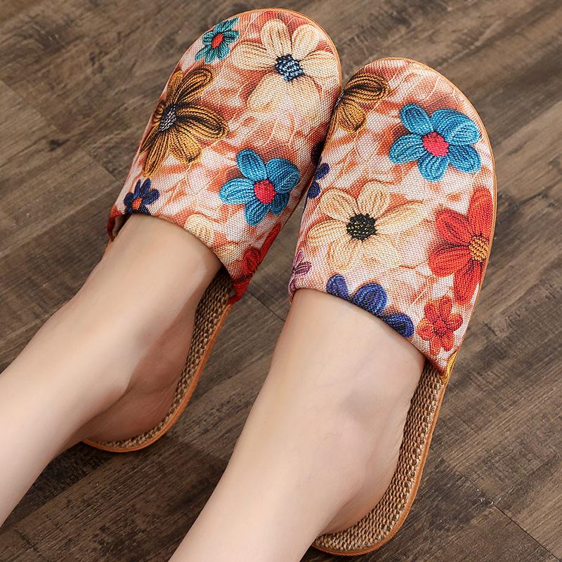Four Seasons Cartoon Flower Non-slip Breathable Indoor Slippers with Thick Sole for Couples