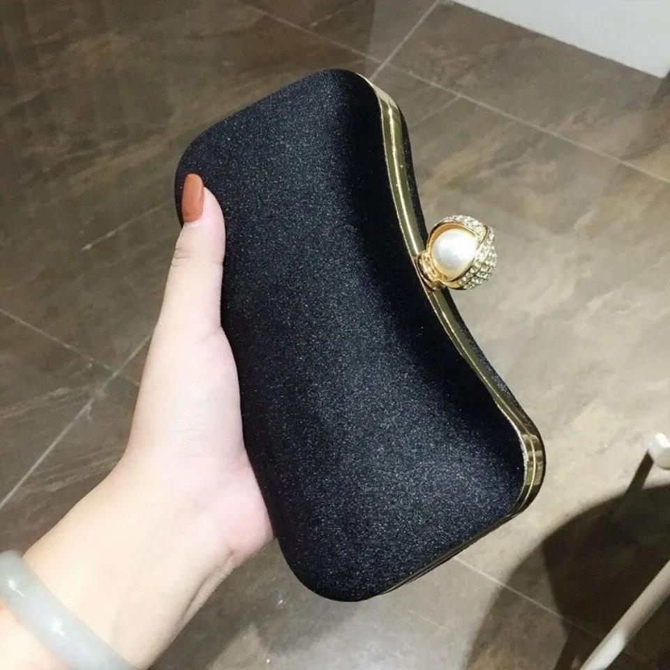 Women's Bag Solid Color Elegant Dinner Hand Bag Vintage Versatile Party Chain Single Shoulder Bag