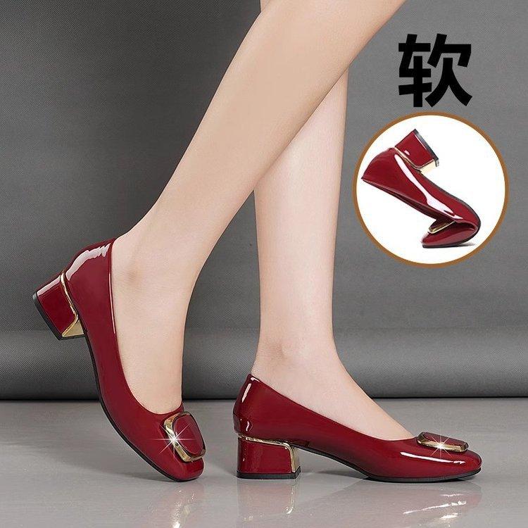 Soft-soled Women's Single Shoes Autumn New Non-slip Shallow Mouth Versatile Doudou Work Shoes Women's Medium Heel Thick Heel Small Leather Shoes